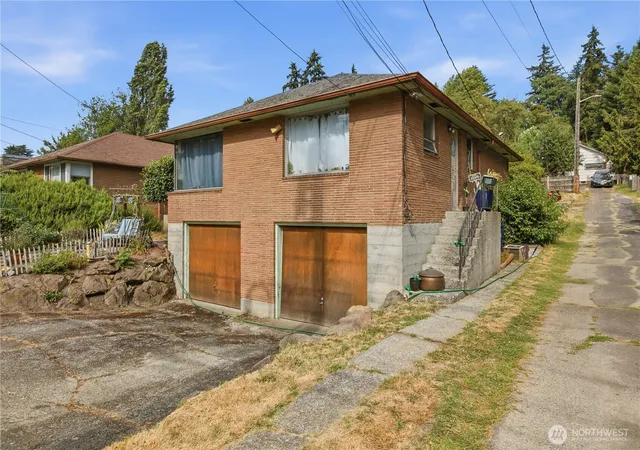 Photo 2 of Sale Pending at 7418 Rainier Ave S, Seattle, WA 98118 | MLS# NWM2557197 | Listing updated on 2026-09-25