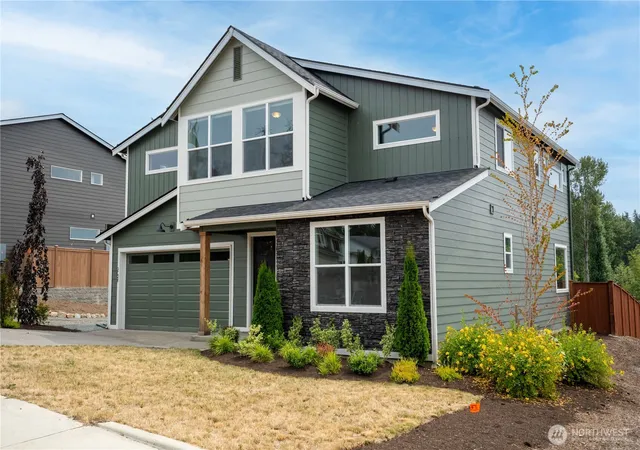 Photo 2 of Single family home for sale at 7026 61st Place Ne, Marysville, WA 98270 | MLS# NWM2557214 | Listing updated on 2026-09-22