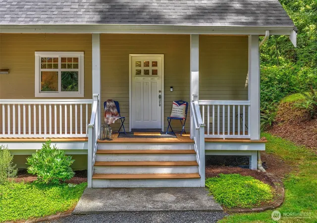 Photo 4 of Sale Pending at 2580 NW Cnl View Way, Poulsbo, WA 98370 | MLS# NWM2557245 | Listing updated on 2026-09-24