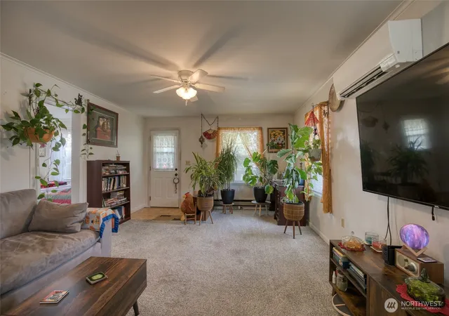 Photo 3 of Single family home for sale at 1021 W Stockwell St, Aberdeen, WA 98520 | MLS# NWM2557268 | Listing updated on 2026-09-23