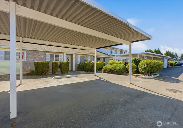 Photo 3 of Sale Pending at 4214 84th Street Ne #22, Marysville, WA 98270 | MLS# NWM2557296 | Listing updated on 2026-09-25