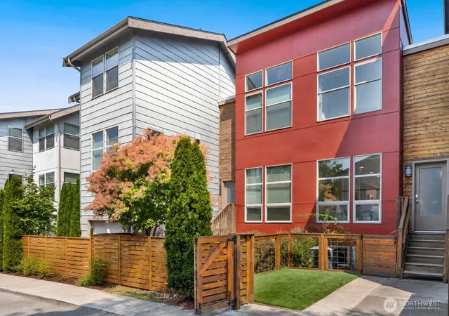 Photo 1 of Townhouse for sale at 1232 N Northgate Way, Seattle, WA 98133 | MLS# NWM2557336 | Listing updated on 2026-09-29