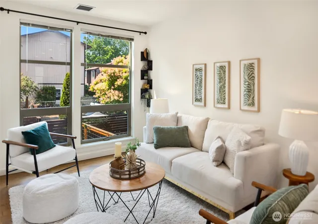 Photo 4 of Townhouse for sale at 1232 N Northgate Way, Seattle, WA 98133 | MLS# NWM2557336 | Listing updated on 2026-09-29