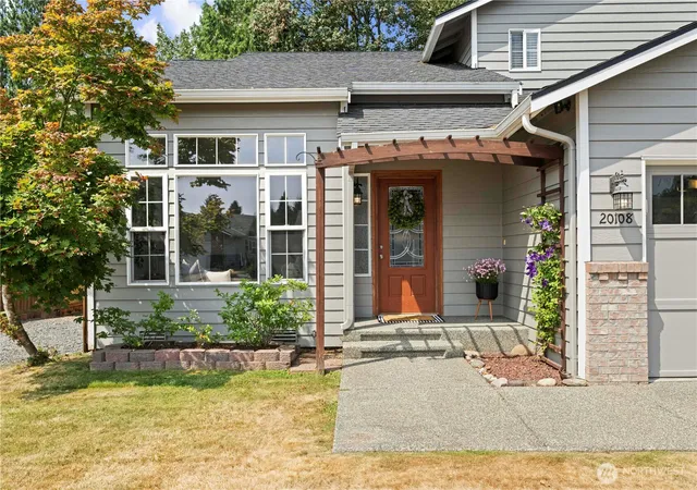 Photo 3 of Single family home for sale at 20108 44th Drive Ne, Arlington, WA 98223 | MLS# NWM2557343 | Listing updated on 2026-10-02