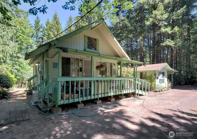 Photo 2 of Sale Pending at 71 E Leisure Ln, Grapeview, WA 98546 | MLS# NWM2557344 | Listing updated on 2026-09-25