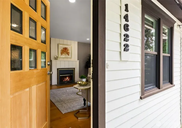 Photo 4 of Single family home for sale at 14622 18th Avenue SW, Burien, WA 98166 | MLS# NWM2557348 | Listing updated on 2026-09-24