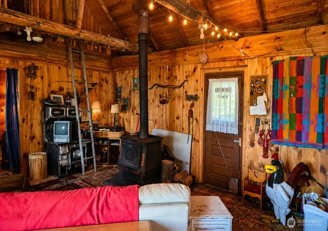 Photo 3 of Single family home for sale at 282 Thompson St, Riverside, WA 98849 | MLS# NWM2557373 | Listing updated on 2026-09-23