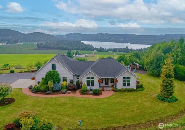 Photo 2 of Single family home for sale at 289 Degoede Dr, Mossyrock, WA 98564 | MLS# NWM2557396 | Listing updated on 2026-09-23