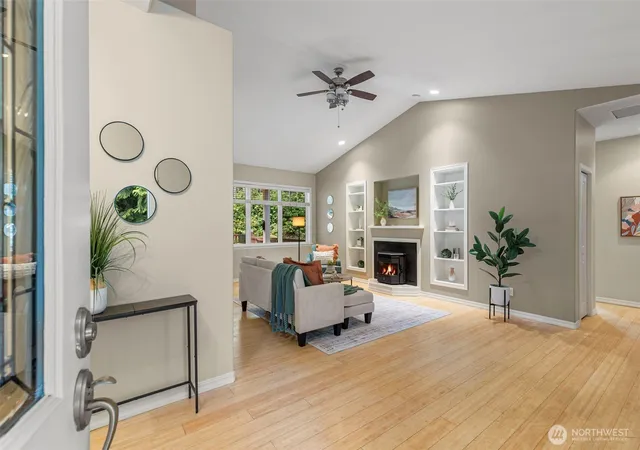Photo 3 of Sale Pending at 155 Louisa St, Port Townsend, WA 98368 | MLS# NWM2557424 | Listing updated on 2026-09-25