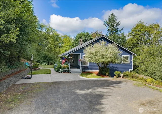 Photo 2 of Single family home for sale at 27915 Ne Thompson Cir, Yacolt, WA 98675 | MLS# NWM2557434 | Listing updated on 2026-09-23