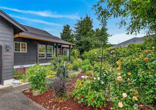 Photo 4 of Single family home for sale at 1802 Fairview Ct, Lynden, WA 98264 | MLS# NWM2557493 | Listing updated on 2026-09-28