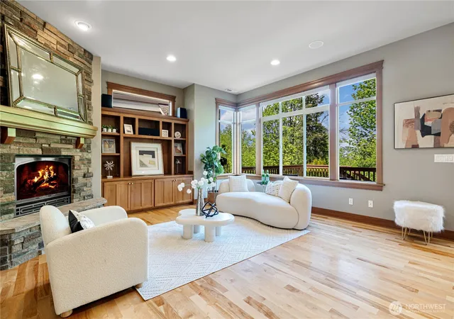 Photo 4 of Single family home for sale at 6611 Waterton Cir, Mukilteo, WA 98275 | MLS# NWM2557500 | Listing updated on 2026-09-23