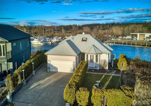 Photo 2 of Single family home for sale at 1648 Harbor Seal Dr, Point Roberts, WA 98281 | MLS# NWM2557540 | Listing updated on 2026-09-23