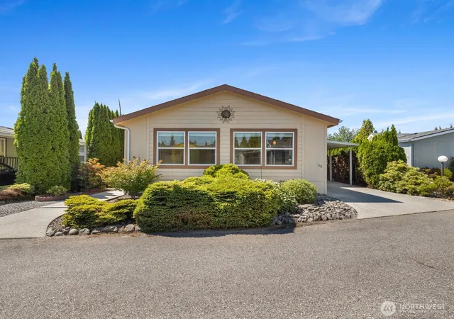 Photo 1 of Manufactured home for sale at 14727 43rd Avenue Ne #52, Marysville, WA 98271 | MLS# NWM2557541 | Listing updated on 2026-09-25