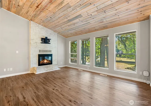 Photo 4 of Single family home for sale at 7540 Grahns Ln NE, Bremerton, WA 98311 | MLS# NWM2557545 | Listing updated on 2026-09-30