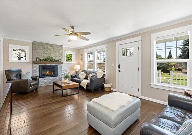Photo 3 of Single family home for sale at 8105 44th Street W, University Place, WA 98466 | MLS# NWM2557561 | Listing updated on 2026-10-01