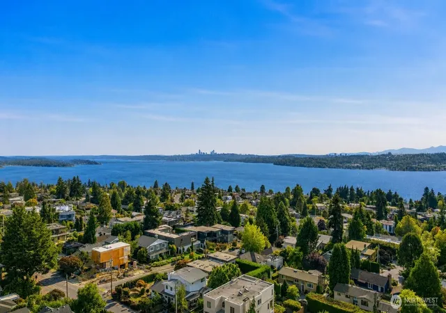Photo 2 of Single family home for sale at 1630 2nd Street, Kirkland, WA 98033 | MLS# NWM2557615 | Listing updated on 2026-10-01