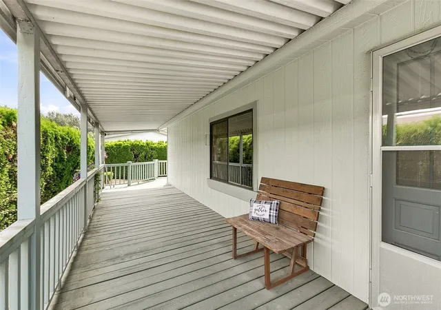Photo 3 of Manufactured home for sale at 3611 I St Ne #276, Auburn, WA 98002 | MLS# NWM2557647 | Listing updated on 2026-09-23