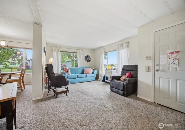 Photo 4 of Manufactured home for sale at 380 E Pole Rd #20, Lynden, WA 98264 | MLS# NWM2557672 | Listing updated on 2026-09-26