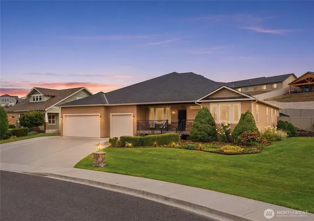 Photo 2 of Single family home for sale at 20 Luther Ct, Malaga, WA 98828 | MLS# NWM2557690 | Listing updated on 2026-09-23