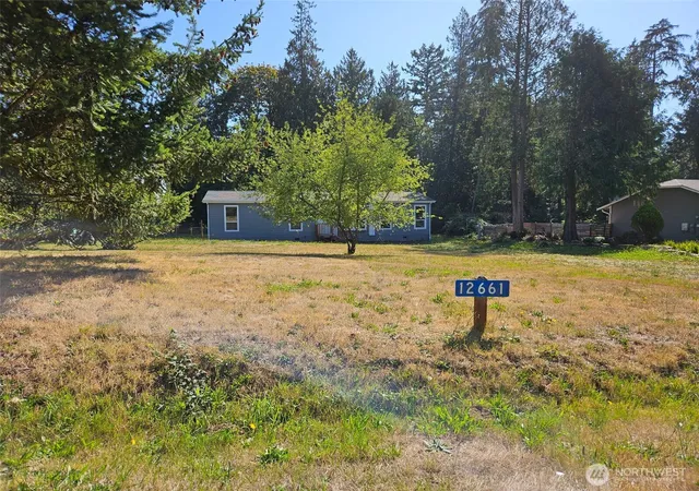 Photo 3 of Manufactured home for sale at 12661 Ne Paul Dr, Kingston, WA 98346 | MLS# NWM2557698 | Listing updated on 2026-10-01