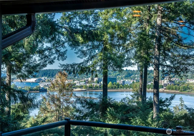 Photo 1 of Condo for sale at 1406 Evergreen Park Ln Sw, Olympia, WA 98502 | MLS# NWM2557703 | Listing updated on 2026-09-23