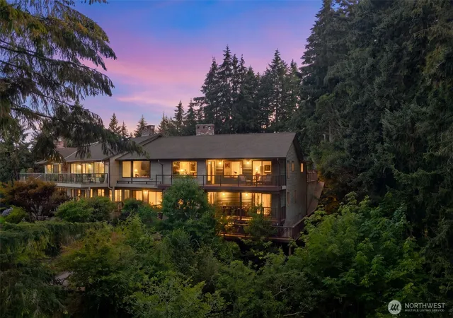 Photo 4 of Condo for sale at 1406 Evergreen Park Ln SW, Olympia, WA 98502 | MLS# NWM2557703 | Listing updated on 2026-09-23