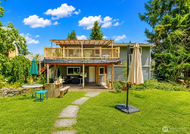 Photo 3 of Sale Pending at 7020 E Homestead Ct, Tacoma, WA 98404 | MLS# NWM2557708 | Listing updated on 2026-09-24
