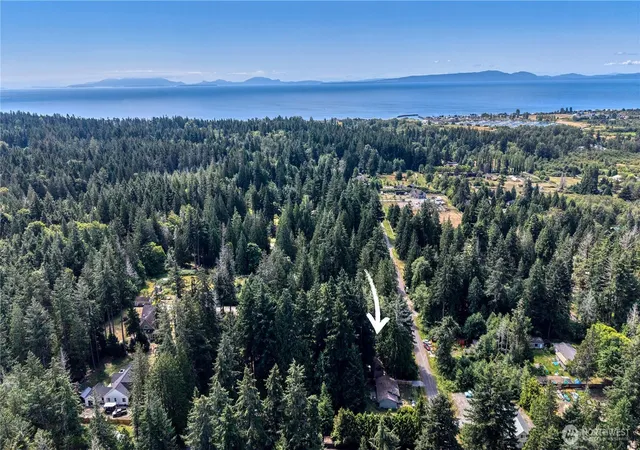 Photo 2 of Single family home for sale at 256 Windsor Dr, Point Roberts, WA 98281 | MLS# NWM2557746 | Listing updated on 2026-10-17