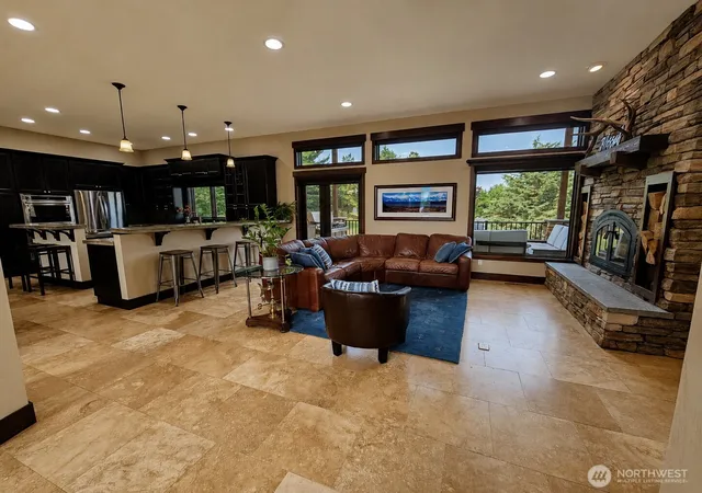Photo 4 of Single family home for sale at 5186 Vista Hts Pl, Cashmere, WA 98815 | MLS# NWM2557747 | Listing updated on 2026-09-23