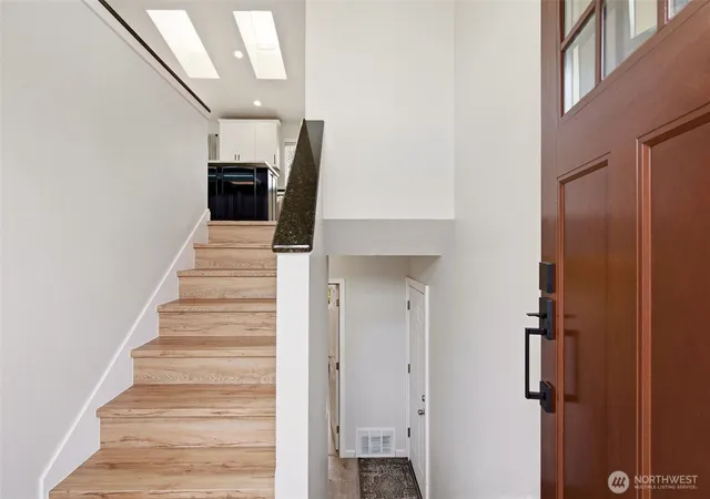 Photo 4 of Single family home for sale at 1102 20th Street, Snohomish, WA 98290 | MLS# NWM2557748 | Listing updated on 2026-09-23