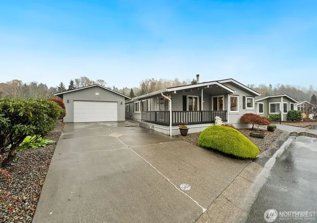 Photo 2 of Manufactured home for sale at 1402 22nd Street Ne #546, Auburn, WA 98002 | MLS# NWM2557774 | Listing updated on 2026-09-23
