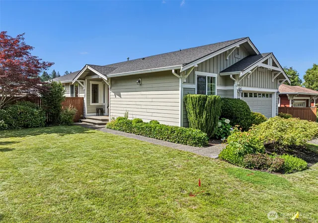 Photo 3 of Single family home for sale at 4901 Spokane St Ne, Lacey, WA 98516 | MLS# NWM2557808 | Listing updated on 2026-09-27