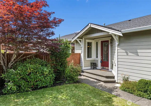 Photo 3 of Single family home for sale at 4901 Spokane St NE, Lacey, WA 98516 | MLS# NWM2557808 | Listing updated on 2026-09-27