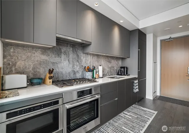 Photo 4 of Condo for sale at 2510 6th Avenue #1706, Seattle, WA 98121 | MLS# NWM2557813 | Listing updated on 2026-09-23