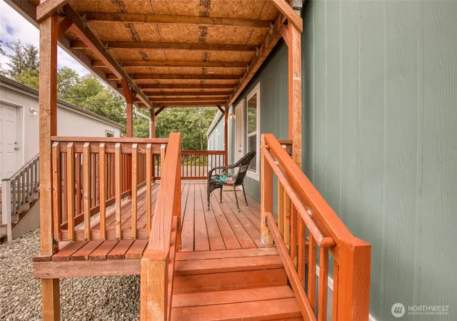 Photo 4 of Manufactured home for sale at 2010 Broadway Ave #9, Hoquiam, WA 98550 | MLS# NWM2557822 | Listing updated on 2026-09-23