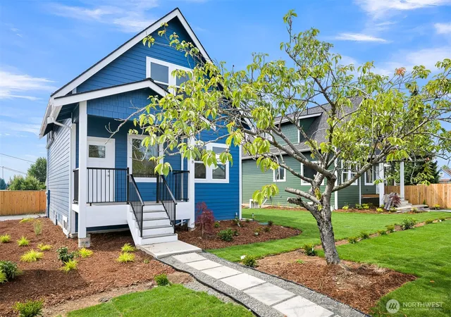Photo 1 of Single family home for sale at 508 Alabama St, Bellingham, WA 98225 | MLS# NWM2557834 | Listing updated on 2026-09-23