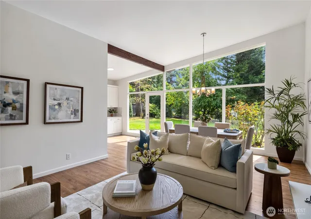 Photo 4 of Single family home for sale at 9125 NE 21st Place, Clyde Hill, WA 98004 | MLS# NWM2557852 | Listing updated on 2026-10-03