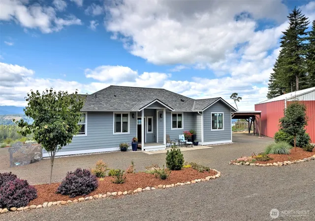 Photo 3 of Single family home for sale at 551 E Hyland Dr, Union, WA 98592 | MLS# NWM2557857 | Listing updated on 2026-09-23