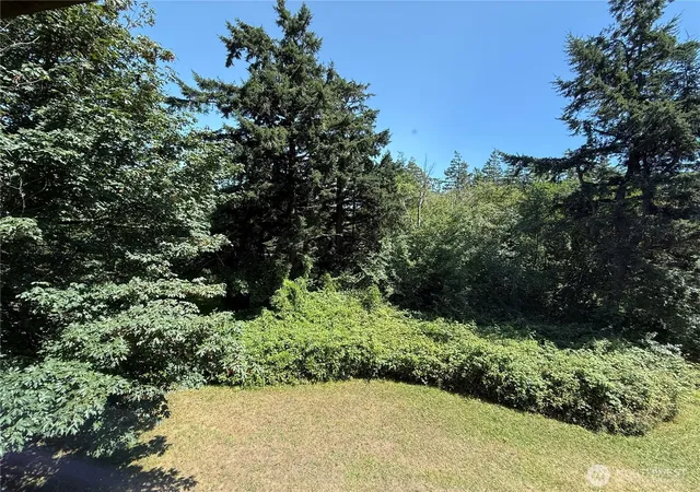 Photo 3 of Condo for sale at 178 Lover's Ln #A202, Eastsound, WA 98245 | MLS# NWM2557899 | Listing updated on 2026-09-23