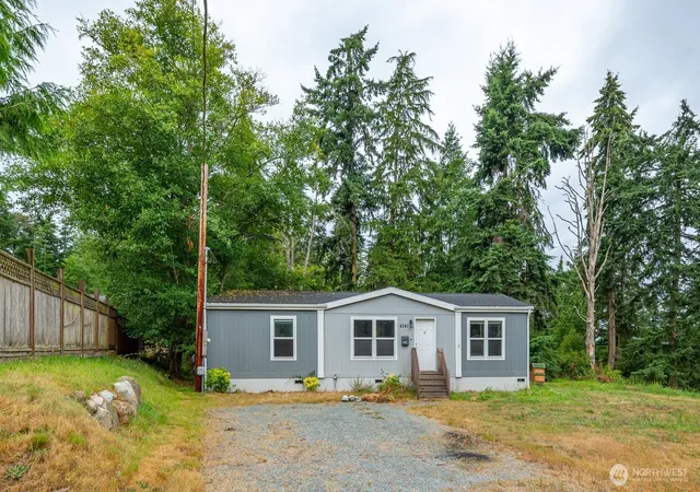 Photo 2 of Sale Pending at 4341 Noisy Cir, Oak Harbor, WA 98277 | MLS# NWM2557909 | Listing updated on 2026-08-23