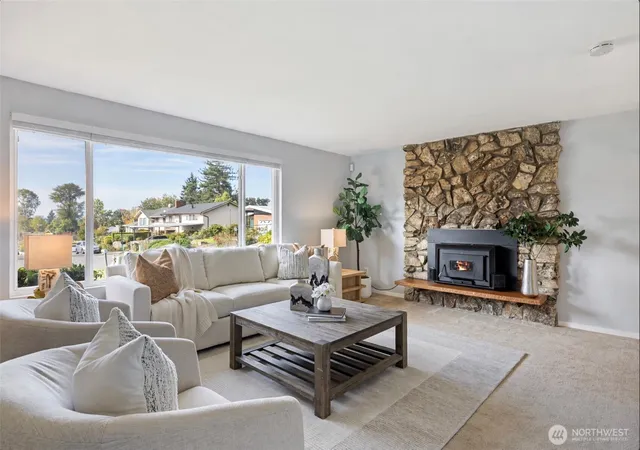 Photo 3 of Single family home for sale at 6155 S 125th Street, Seattle, WA 98178 | MLS# NWM2557927 | Listing updated on 2026-10-08