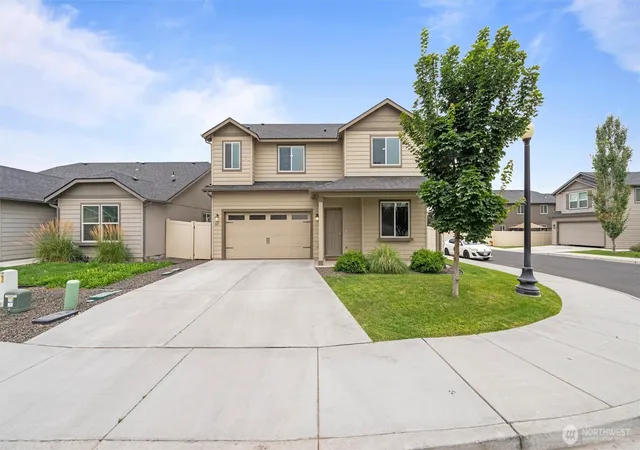 Photo 2 of Single family home for sale at 543 Sw Angelina Loop, College Place, WA 99362 | MLS# NWM2557957 | Listing updated on 2026-09-24