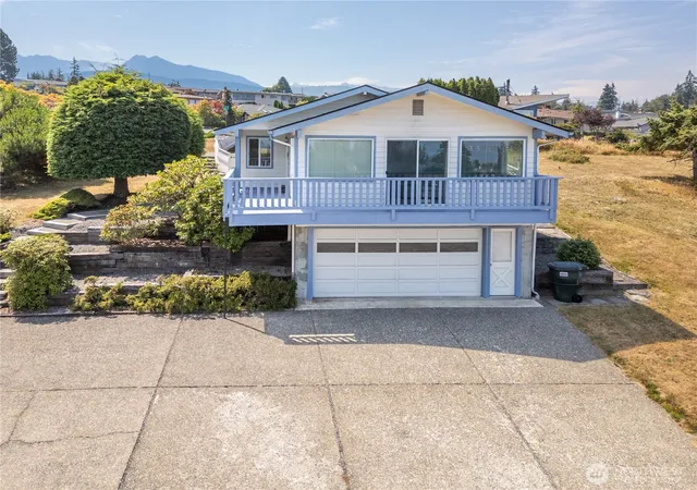Photo 1 of Sale Pending at 506 S Ennis St, Port Angeles, WA 98362 | MLS# NWM2557970 | Listing updated on 2026-08-14