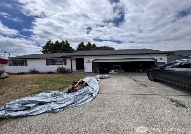 Photo 1 of Single family home for sale at 1990 Whitetail Ln, Woodland, WA 98674 | MLS# NWM2557973 | Listing updated on 2026-10-01