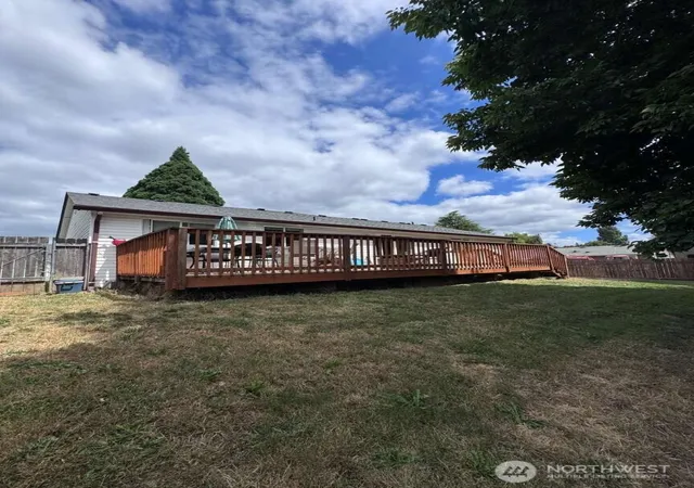 Photo 2 of Single family home for sale at 1990 Whitetail Ln, Woodland, WA 98674 | MLS# NWM2557973 | Listing updated on 2026-10-01
