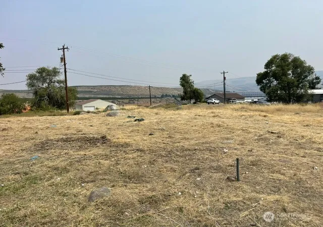 Photo 3 of Land for sale at 0 Nna Foster Crk Ave, Bridgeport, WA 98813 | MLS# NWM2557990 | Listing updated on 2026-09-23