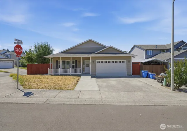 Single family home for sale at 8600 NE 90th Place, Vancouver, WA 98662 | MLS# NWM2558009