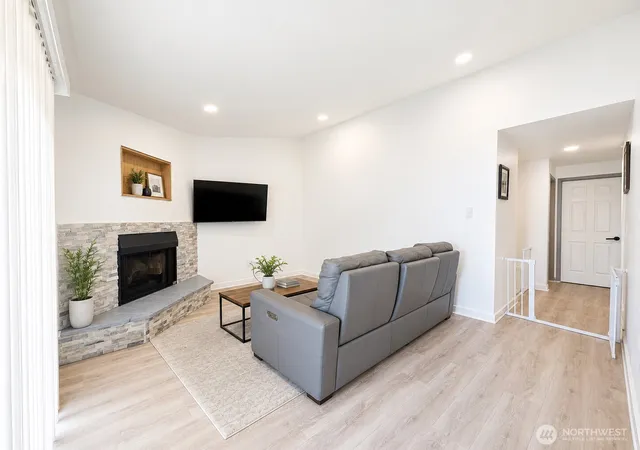Photo 4 of Condo for sale at 1852 Central Pl S #E46, Kent, WA 98030 | MLS# NWM2558043 | Listing updated on 2026-10-01