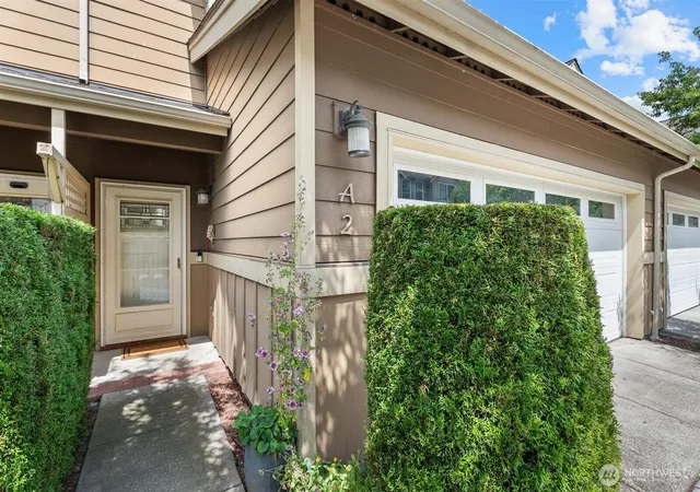 Photo 3 of Townhouse for sale at 10720 Se 242nd Street #A2, Kent, WA 98030 | MLS# NWM2558057 | Listing updated on 2026-09-23